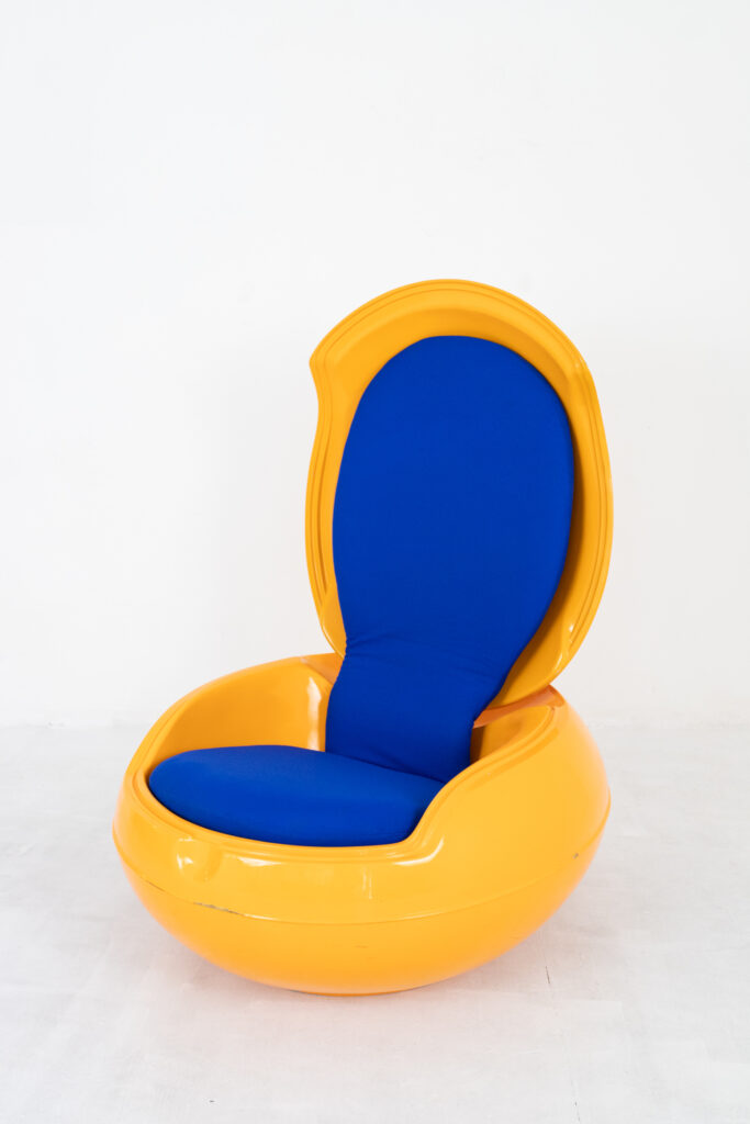 Péter Ghyczy Iconic Eggchair