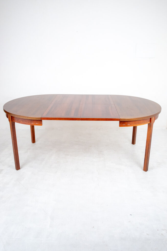 Extendable Teak Dining Table 