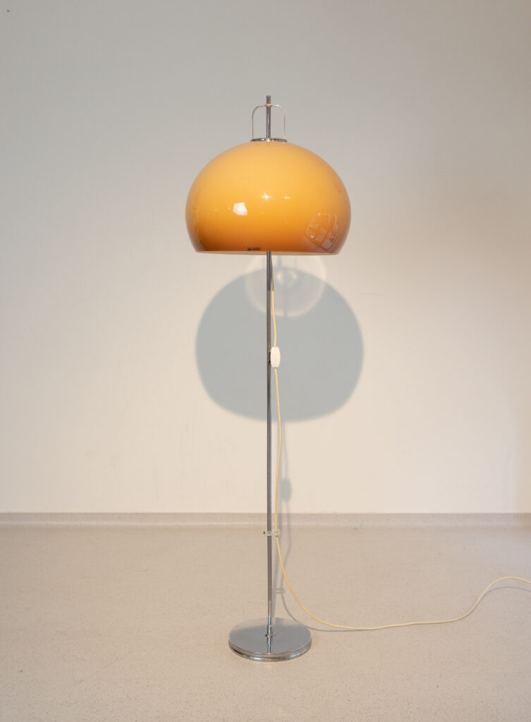 Harvey Guzzini 'Lucerna' Caramel Floor Lamp