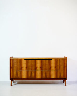 Untitled Session10822 Tatra Nabytok Dió Restaurált Komód