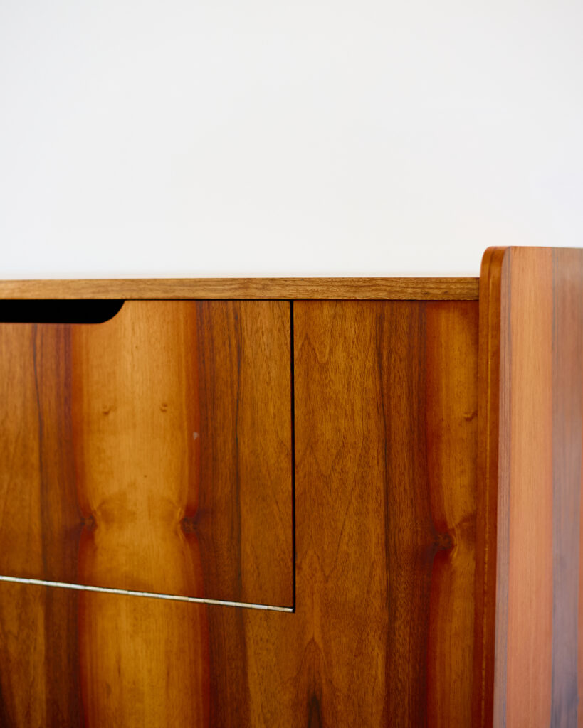 Untitled Session10823 Tatra Nabytok Dió Restaurált Komód