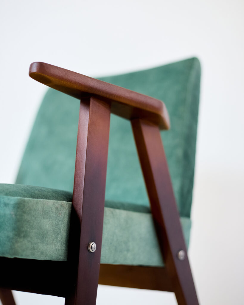 Restaurált Kis Méretű Karfás Fotelek