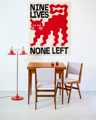 Minimalista Fa Szék Szürke Bútorszövettel (felújított)