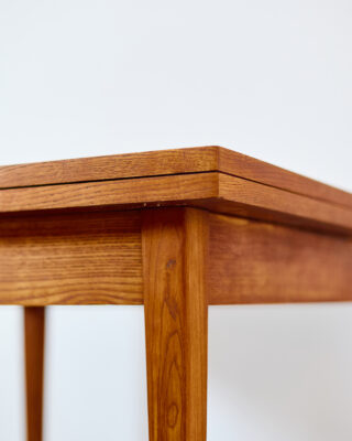 Duplájára Bővíthető Dió Étkezőasztal Restaurált