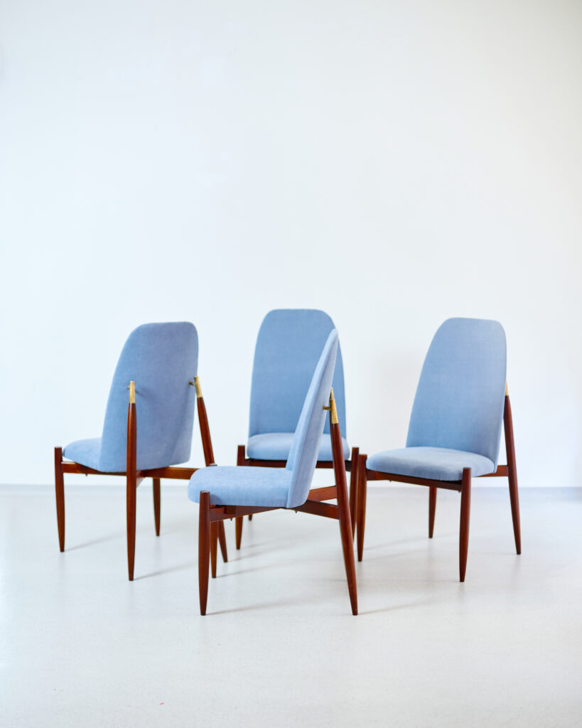 Ritka Miroslav Navratil Székek Szettben (restaurált)