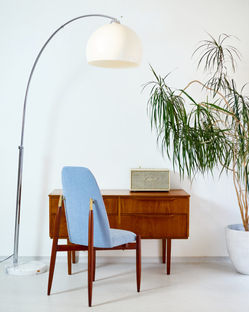 Gyönyörű Austinsuite Angol Teak Komód