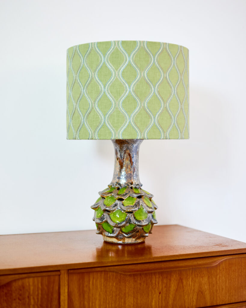 Iparművészeti 'Articsóka' Kerámia Lámpa Szövetbúrával