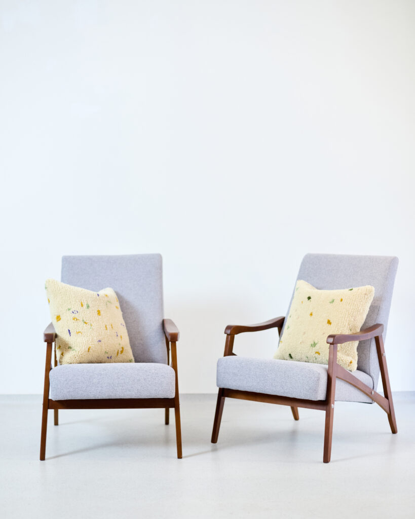 Untitled Session11025 Jaroslav Smidek Restaurált Karfás Fotelek