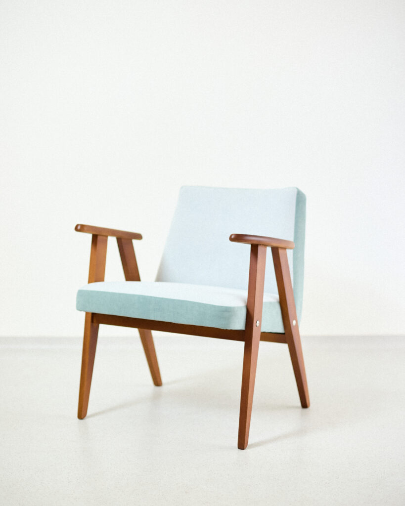 Jósef Chierowski ‘366’ Chair