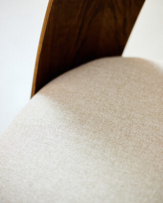 Antonin Suman Restaurált Szék Krém Bútorszövettel