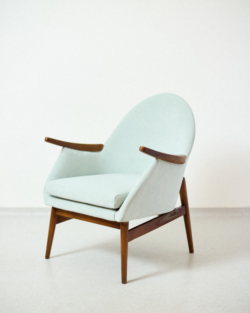 Felújított 'Márta' Karfás Kagylófotel