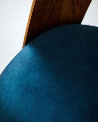 Antonin Suman Restaruált Szék Zöld Bútorszövettel