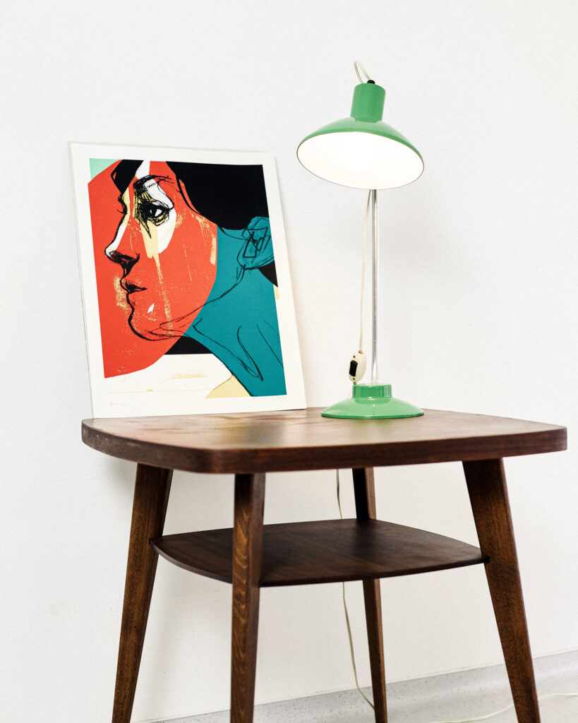 Mid-Century Dió Dohányzóasztal