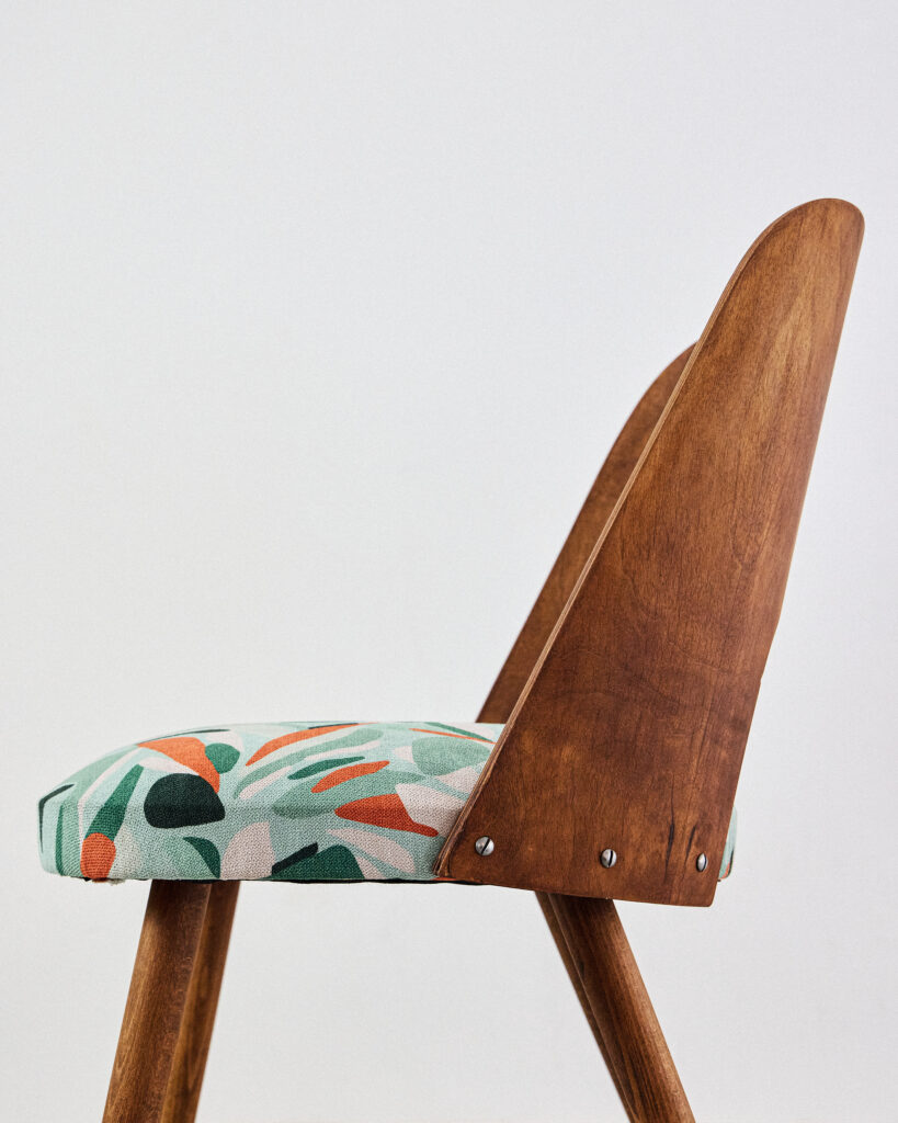 oswald-heardtl-chair-renovated-side Oswald Haerldt Chairs Restored