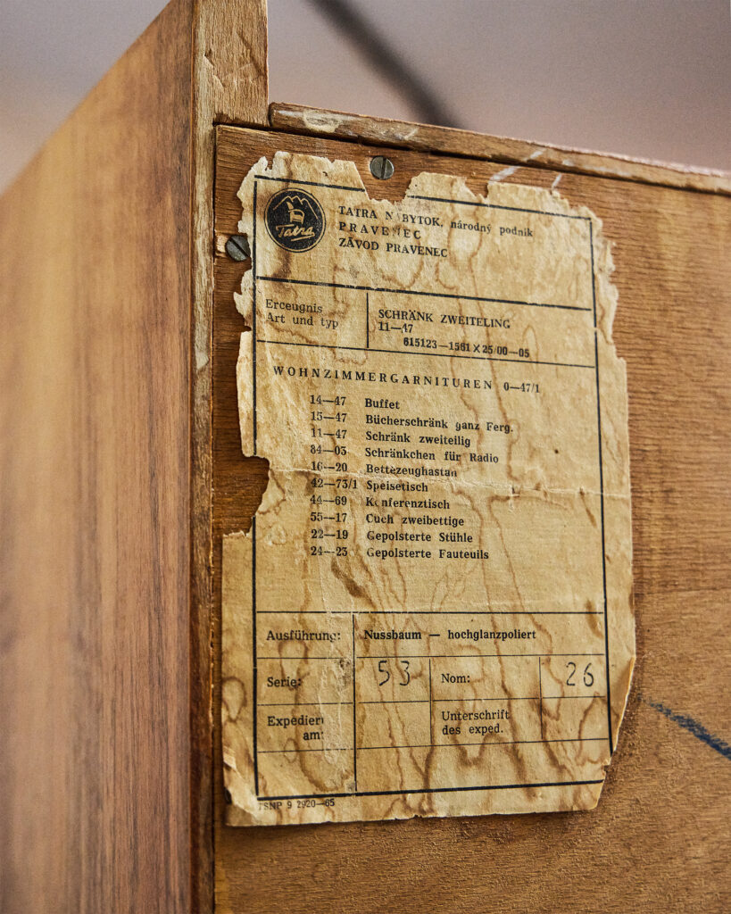 Tatra Nabytok Dió Komód Restaurált