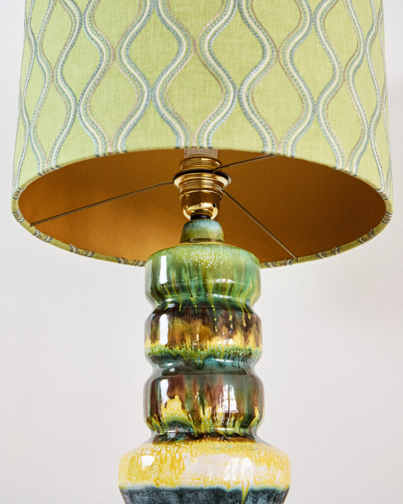 ceramic-light-green-artisan-detail