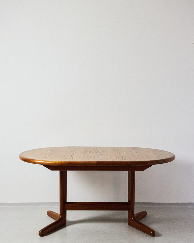 g-plan-teak-dining-table Teak Ovális Étkezőasztal Bővíthető