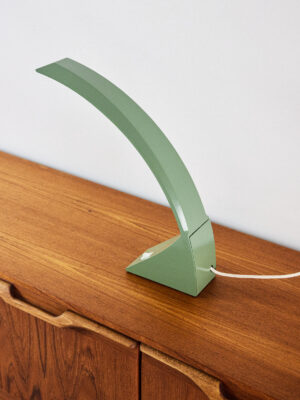 space-age-design-lamp-green