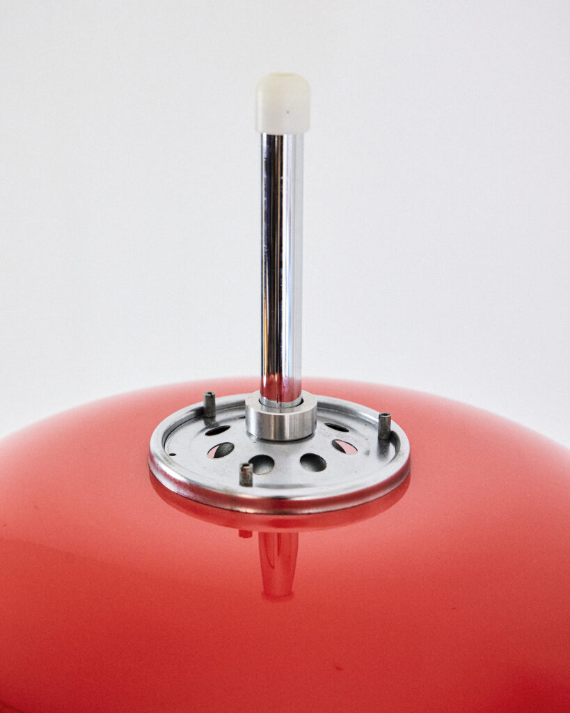 space-age-floor-lamp-chrome-red-top