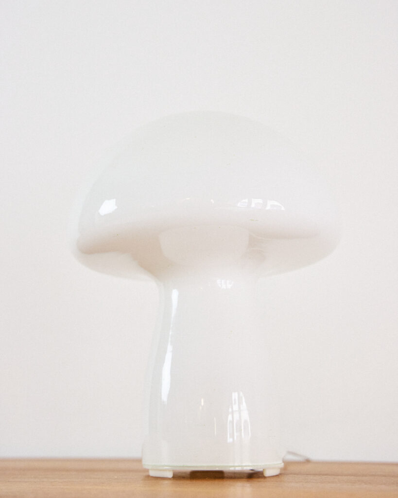 Space Age 'Gomba' Formájú Tejüveglámpa