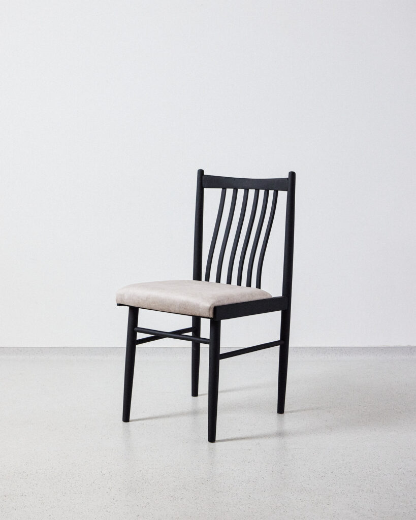 tatra-nabytok-dining-chairs-black-single Tatra Nabytok Pálcás Székek Szettben