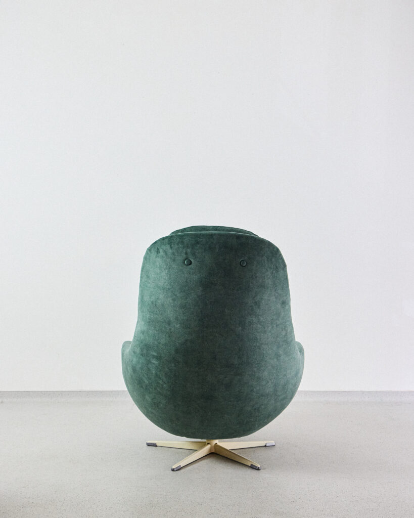 up-zavody-chair-spinning-back UP-Zavody Design Fotel Felújítva